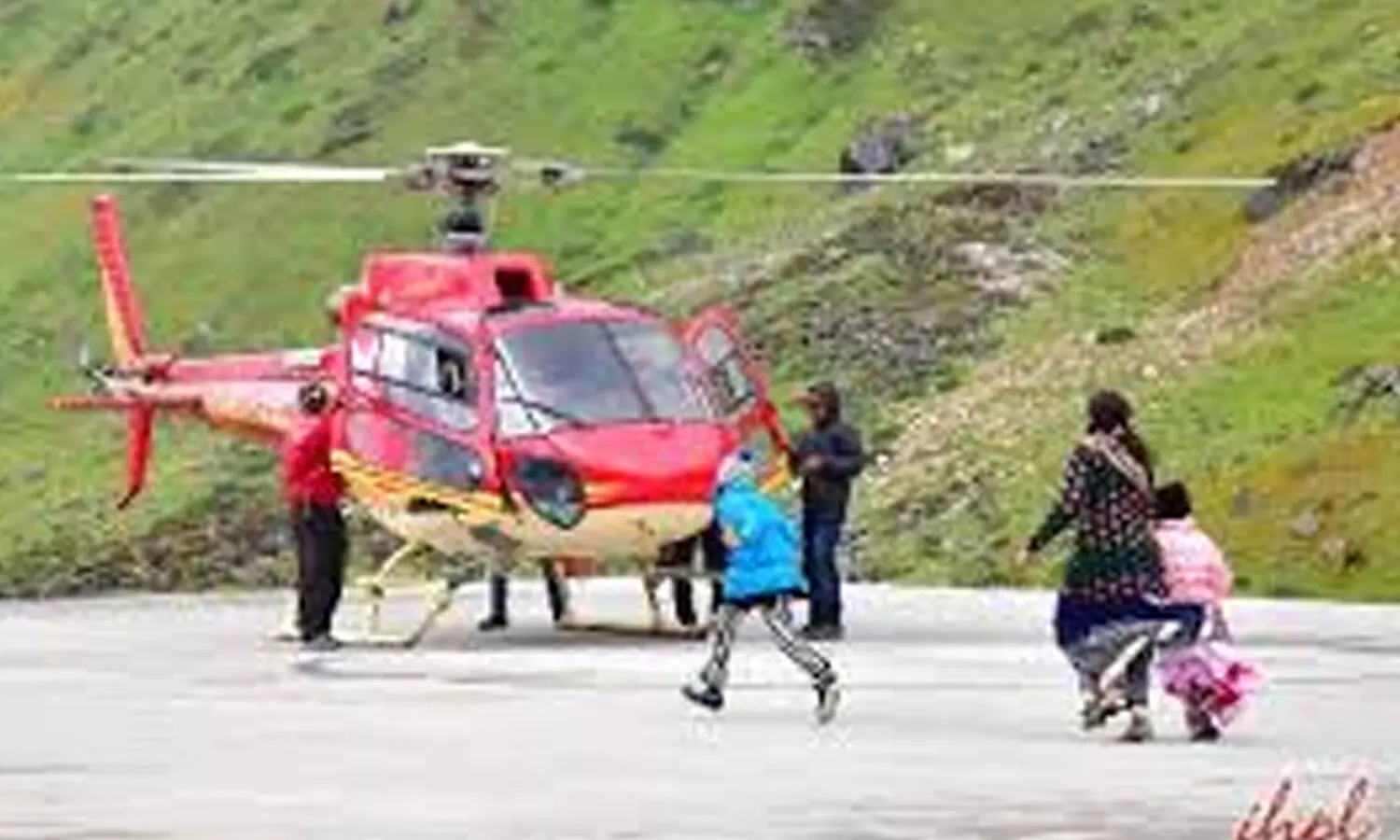 అమర్‌నాథ్ యాత్రికులకు జూన్ 1నుంచి  నుంచి హెలికాప్టర్ సౌకర్యం