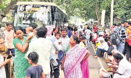 Tirumala : ఏడు కొండల సామీ ఎక్కడున్నావయ్యా? కానరేవేమయ్యా?