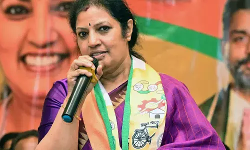 నేడు గవర్నర్ ను కలవనున్న పురంద్రీశ్వరి