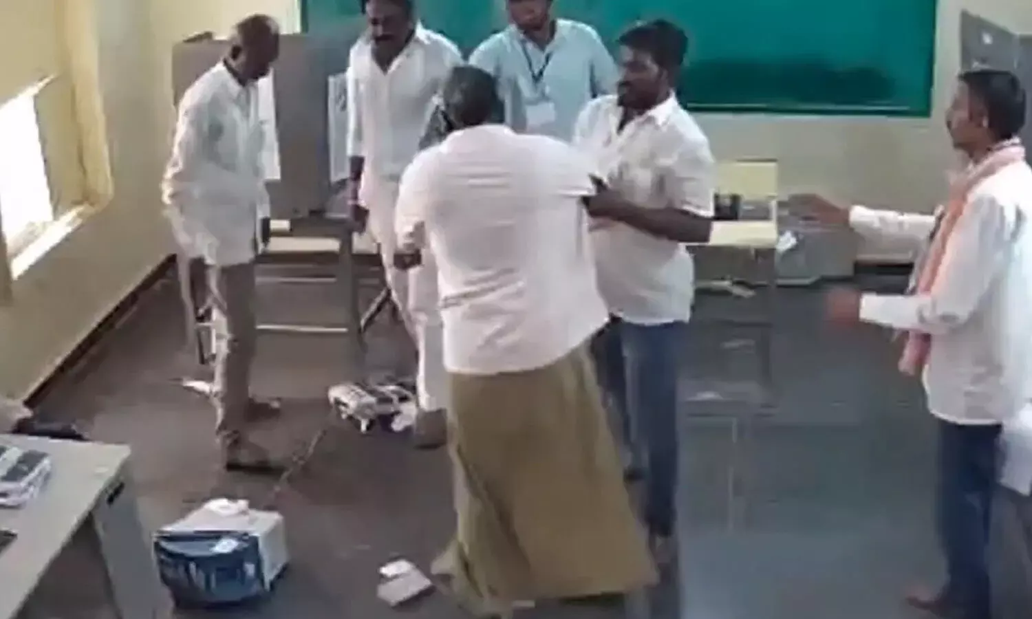 పిన్నెల్లి అరెస్ట్ పై ఈసీ స్పందన ఇదే