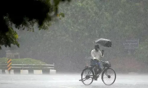 heavy rains in Ap today, meteorological department,  andhra pradesh, rain alert in Andhrapradesh, weather news updates in ap