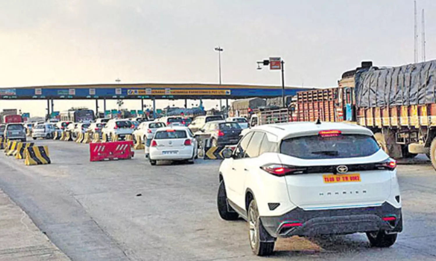 Toll Charges : నేటి నుంచి టోల్ ఛార్జీల పెంపు