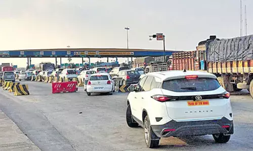 Toll Charges : నేటి నుంచి టోల్ ఛార్జీల పెంపు