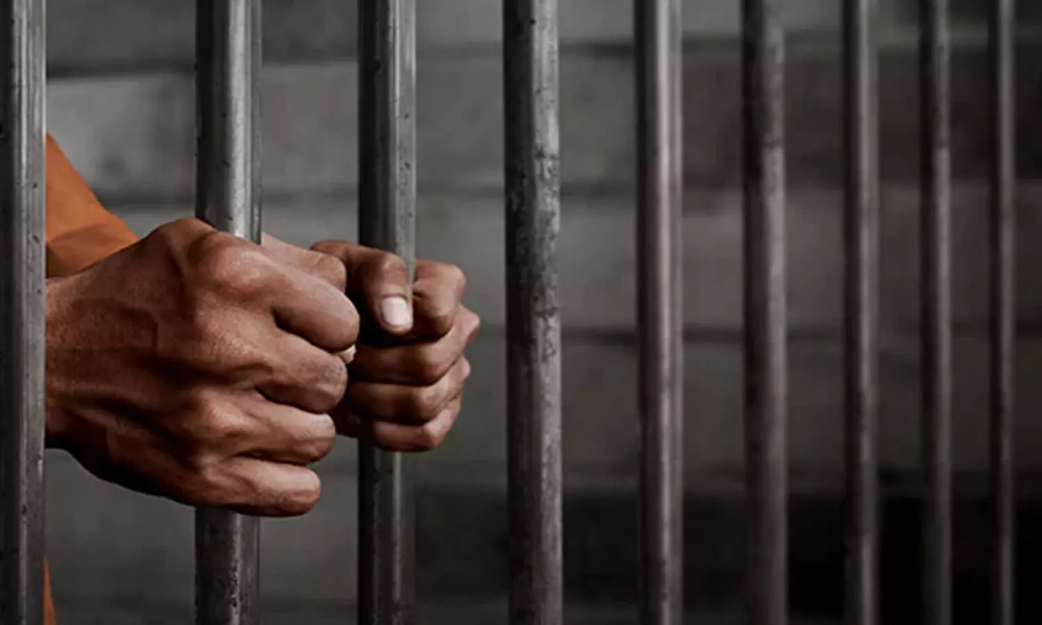 జైలులోనే ముంబై బాంబుపేలుళ్ల కేసు నిందితుడు హత్య