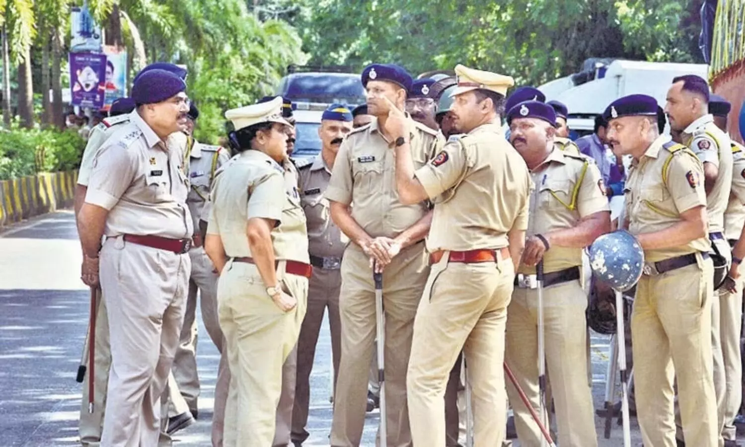 తాడేపల్లిలో సిట్ ఆఫీస్ కు తాళం