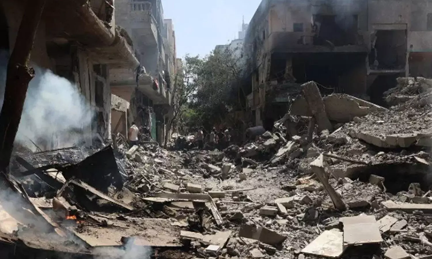 గాజాలో వైమానిక దాడి ..94 మంది మృతి