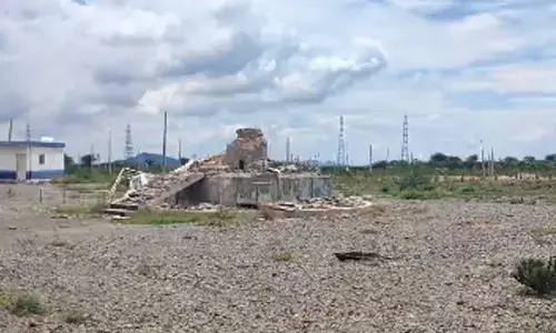 Amaravathi : జగన్ ఆవిష్కరించిన స్థూపం ధ్వంసం