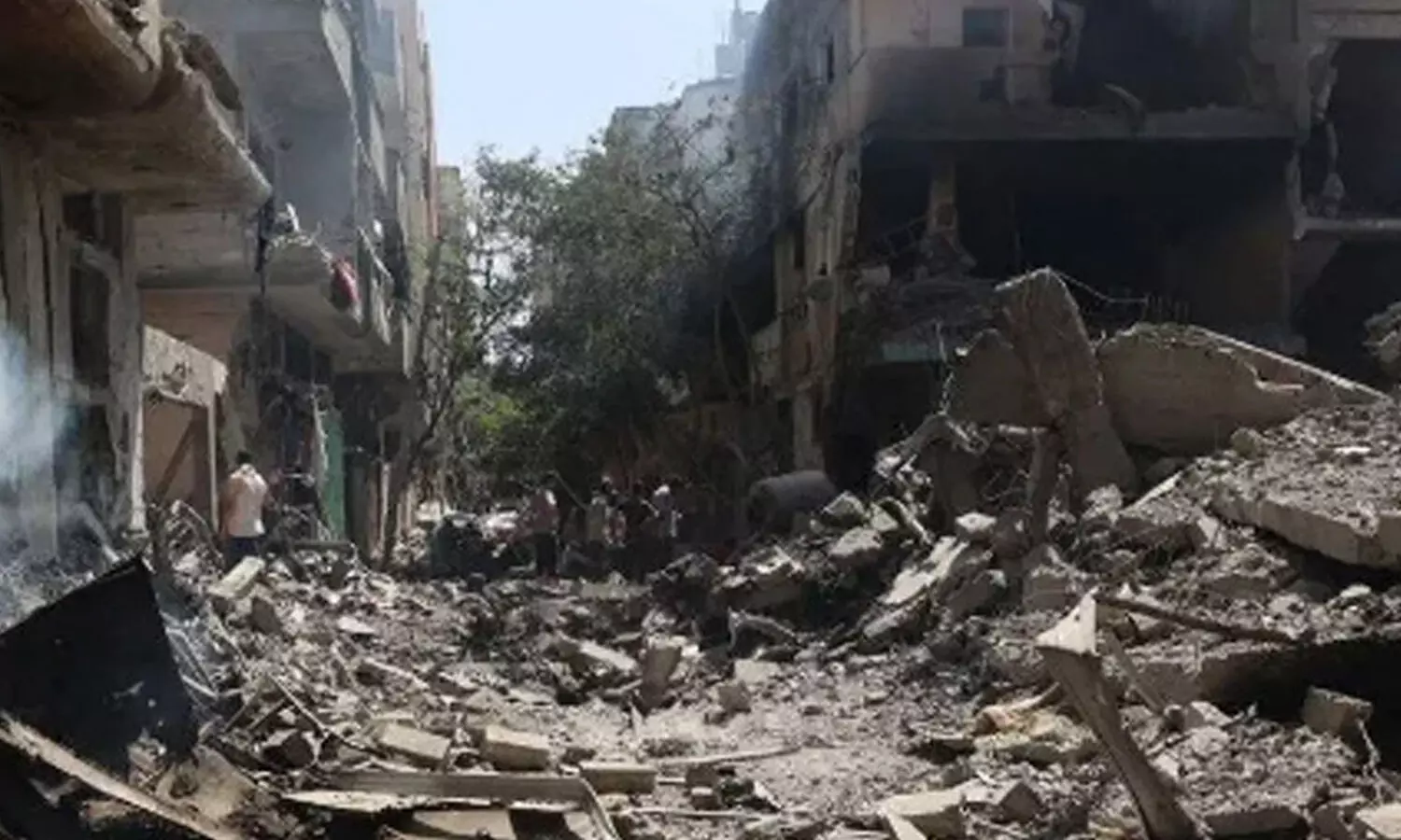 నలుగురి కోసం.. 274 మంది బలి.. ఇదెక్కడి చిత్రంరా బాబూ