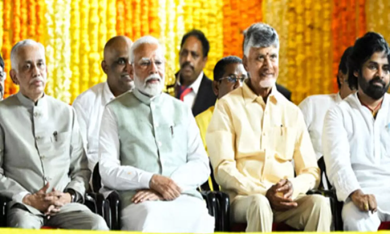 Chandrababu : రేపు సాయంత్రం సచివాలయానికి చంద్రబాబు