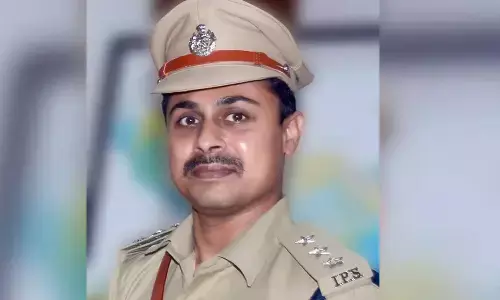 ఐపీఎస్ అధికారి బిందు మాధవ్ కు ఊరట