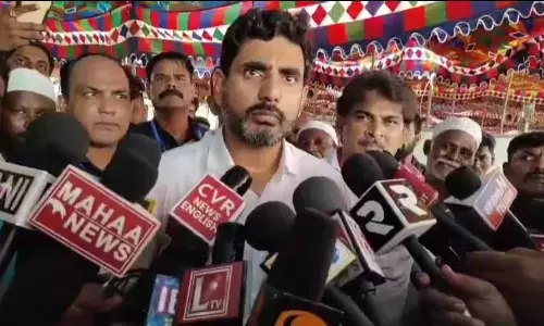 Nara Lokesh : దాడులు చేసేది వాళ్లే.. ఆరోపించేది వాళ్లే...మంత్రి లోకేష్ కామెంట్స్