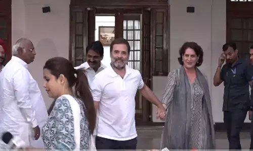 Breaking : వాయనాడ్ స్థానాన్ని వదులుకున్న రాహుల్.. ఎన్నికల బరిలో ప్రియాంక