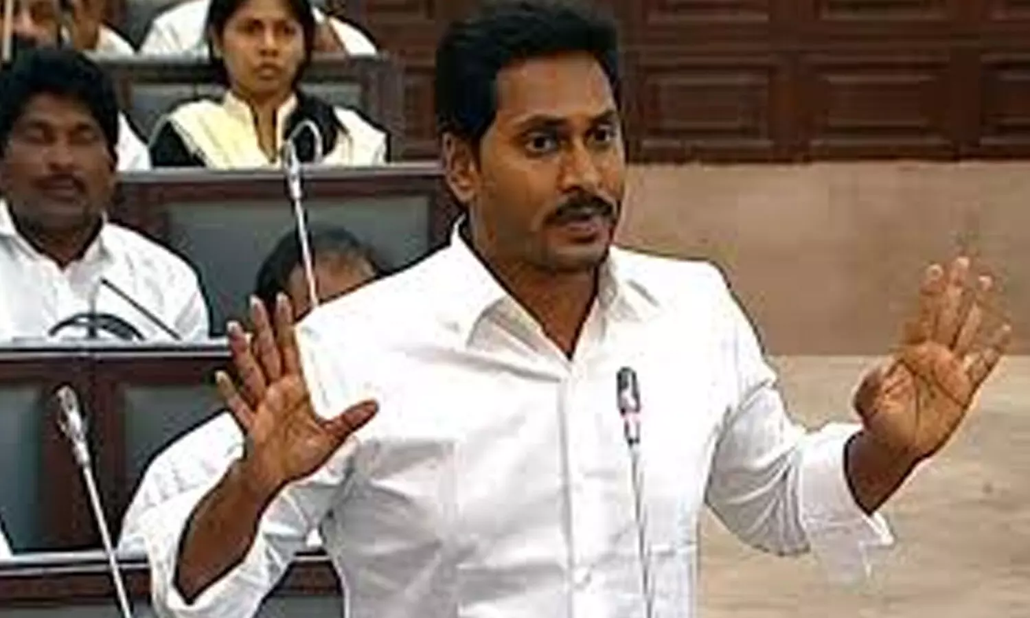 అసెంబ్లీ సమావేశాలకు జగన్.. పులివెందుల పర్యటన వాయిదా