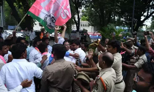 BRS : రాజ్‌భవన్ ముట్టడికి బీఆర్ఎస్‌వీ నేతలు