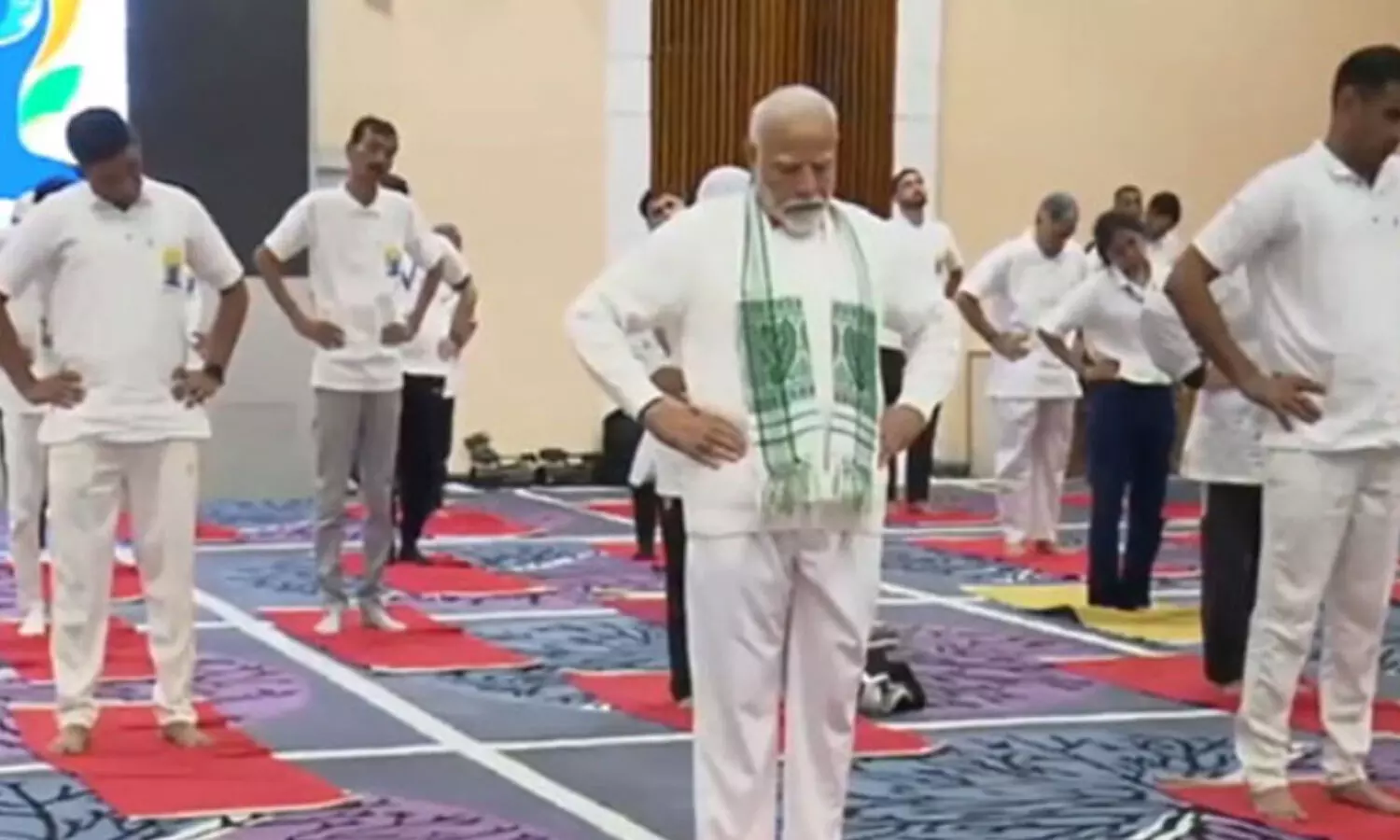 యోగా తో మనసుకు ప్రశాంతం : నరేంద్ర మోదీ