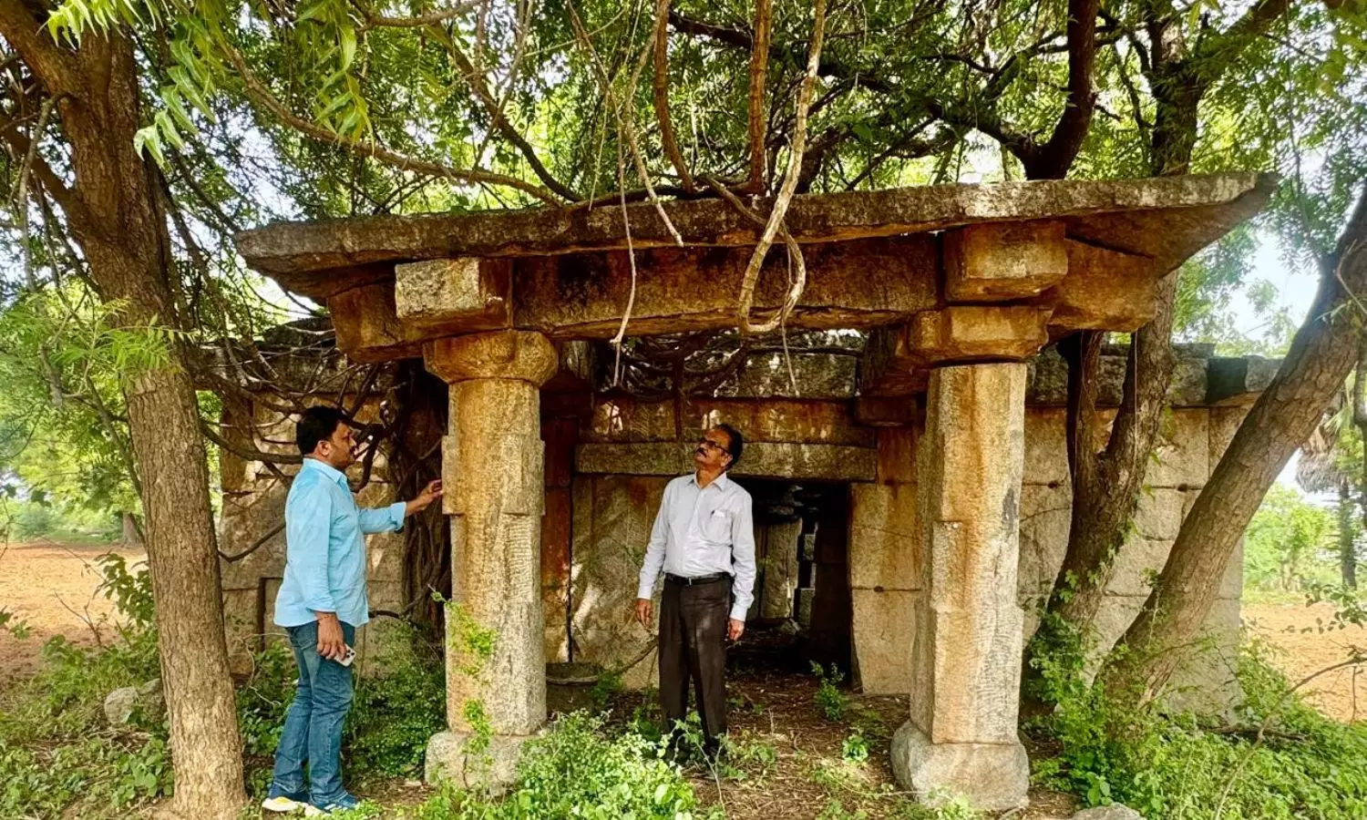 అపురూప ఆలయాలకు ఆదరణ కరువు, భీమారం శిధిల శివాలయాన్ని కాపాడుకోవాలి!