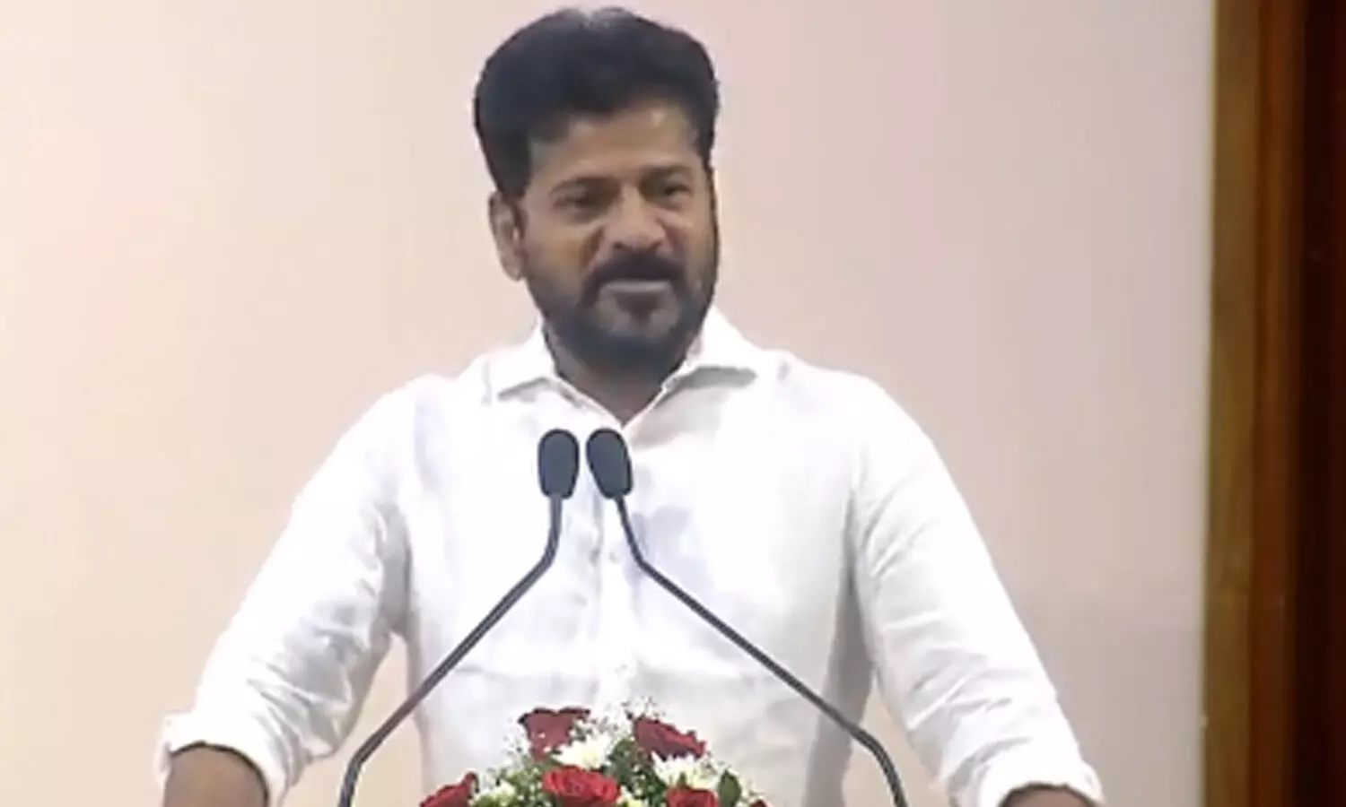 Breaking : టాలీవుడ్ కు షాకిచ్చిన రేవంత్ రెడ్డి.. అవి ఇస్తేనే అనుమతులు