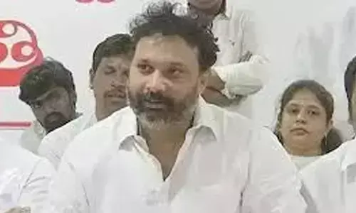 తిరుమలలో స్వరూపానందేంద్ర స్వామి అక్రమ కట్టడాలు