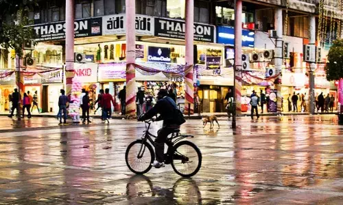 24 గంటలూ ఎంచక్కా షాపింగ్ చేసుకోవచ్చు.. షాపులన్నీ తెరిచే ఉంచేలా ఉత్తర్వులు