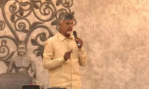 Chandrababu : పింఛనుదారులకు చంద్రబాబు బహిరంగ లేఖ