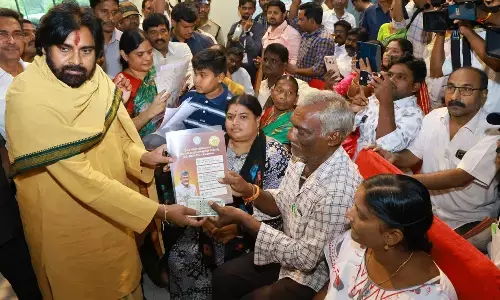 Pawan Kalyan : ఆ ఎమ్మెల్యేలిద్దరికీ పవన్ బంపర్ ఆఫర్