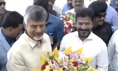 Hyderabad : ఏడేళ్ల తర్వాత  కలిసిన చంద్రబాబు, రేవంత్