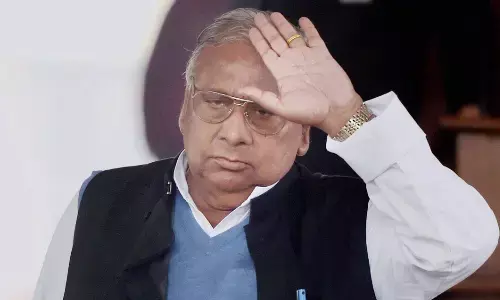 వీహెచ్ ఈ డిమాండ్ ను అయినా కాంగ్రెస్ పెద్దలు పట్టించుకుంటారో.. లేదో!!