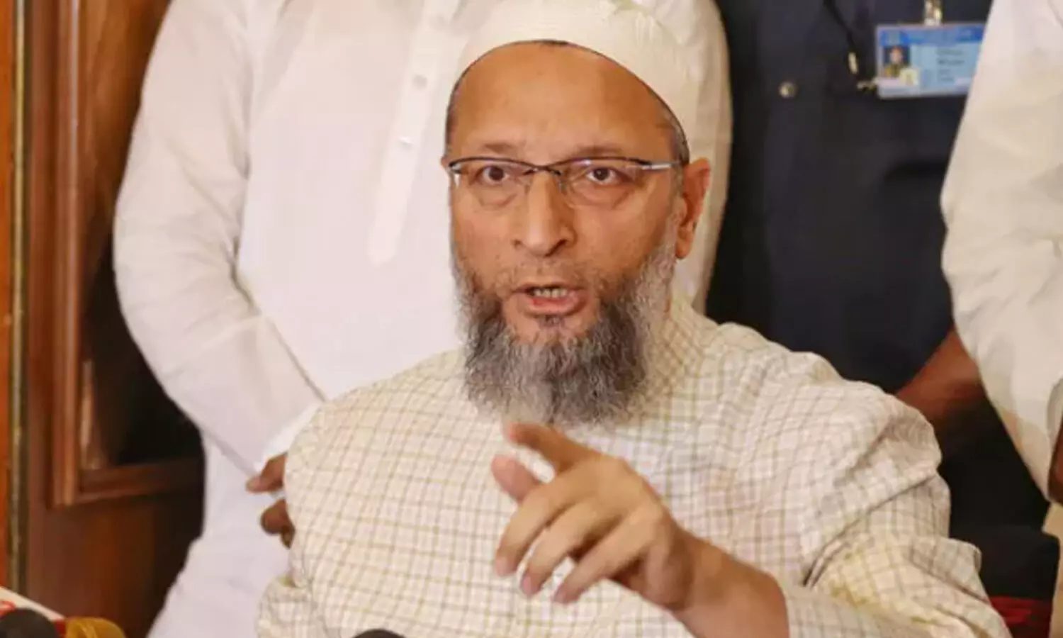 Asad : ఎవరికీ భయపడేది లేదు.. బెదిరింపులకు లొంగేది లేదు