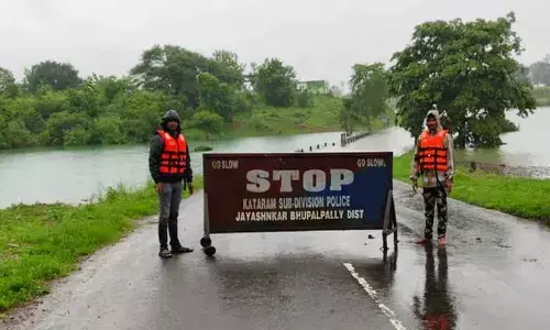తెలంగాణ - ఛత్తీస్‌గఢ్ రాకపోకలు బంద్