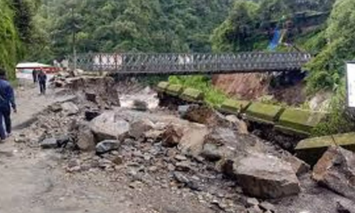 Landslide : కేరళ విలయంలో పెరుగుతున్న మృతుల సంఖ్య