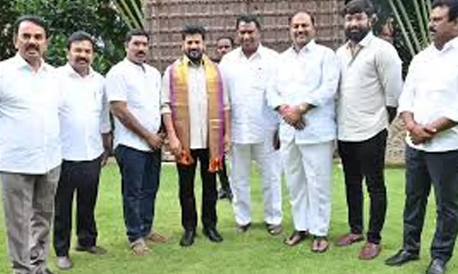 సీఎం ఇంటికి గద్వాల్ ఎమ్మెల్యే బండ్ల కృష్ణమోహన్ రెడ్డి