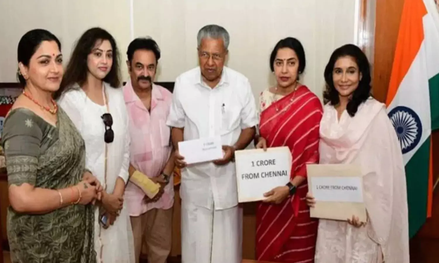 తారలు స్పందించిన వేళ.. కోటి విరాళం