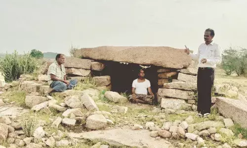 Iron Age buildings, Nalgonda District, Gundlapalli mandal