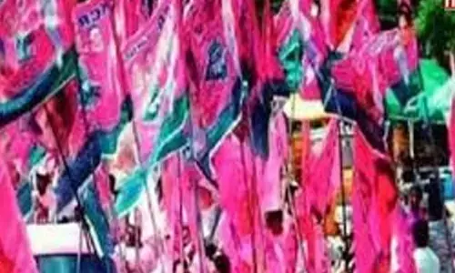 police, refused, brs maha dharna, mahabubabad