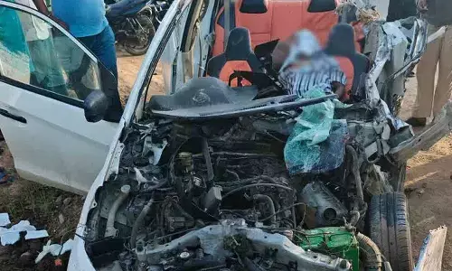 road accident, lorry, car,  nizamabad