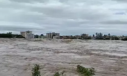 car, washed away, father and daughter, telangana