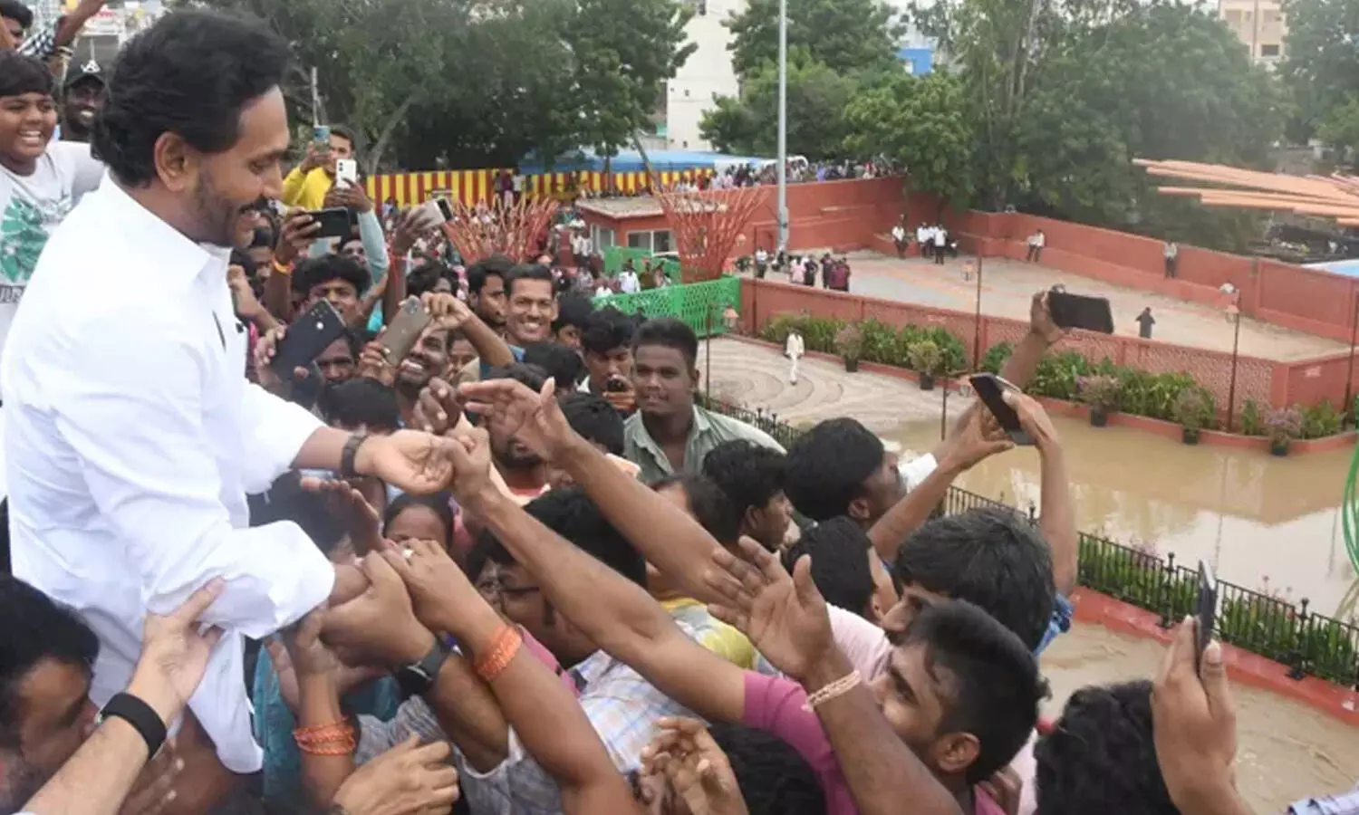 ys jagan, ycp chief ,  human error, vijayawada floods