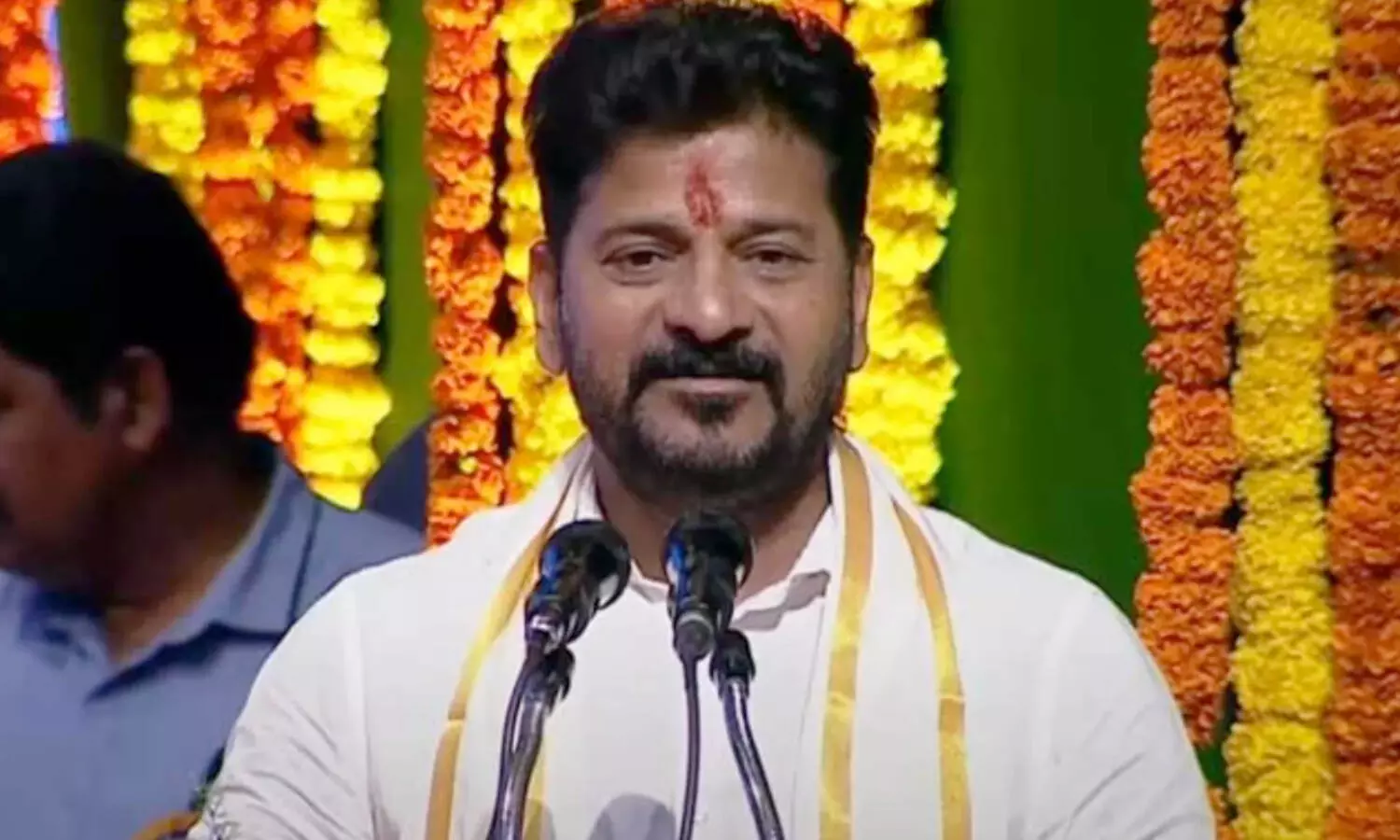 CM Revanth Reddy కొందరు చేసే పనులతో జర్నలిస్టులందరికీ చెడ్డపేరు: సీఎం రేవంత్ రెడ్డి