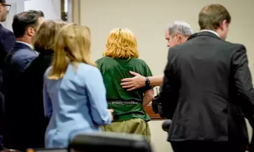 నా కుమారుడిని గే అంటూ ఏడిపించేవారు.. అందుకే!!