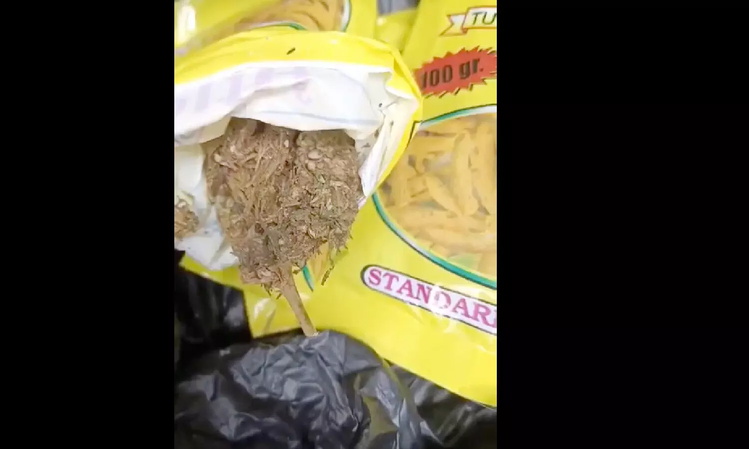 పసుపు ప్యాకెట్లలో గంజాయి.. హైదరాబాద్ లో షాకింగ్ ఘటన!!