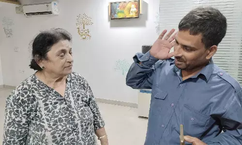 Auto Driver: బ్యాగ్ లో విలువైన వస్తువు.. ఆ ఆటో డ్రైవర్ ఏమి చేశాడంటే?