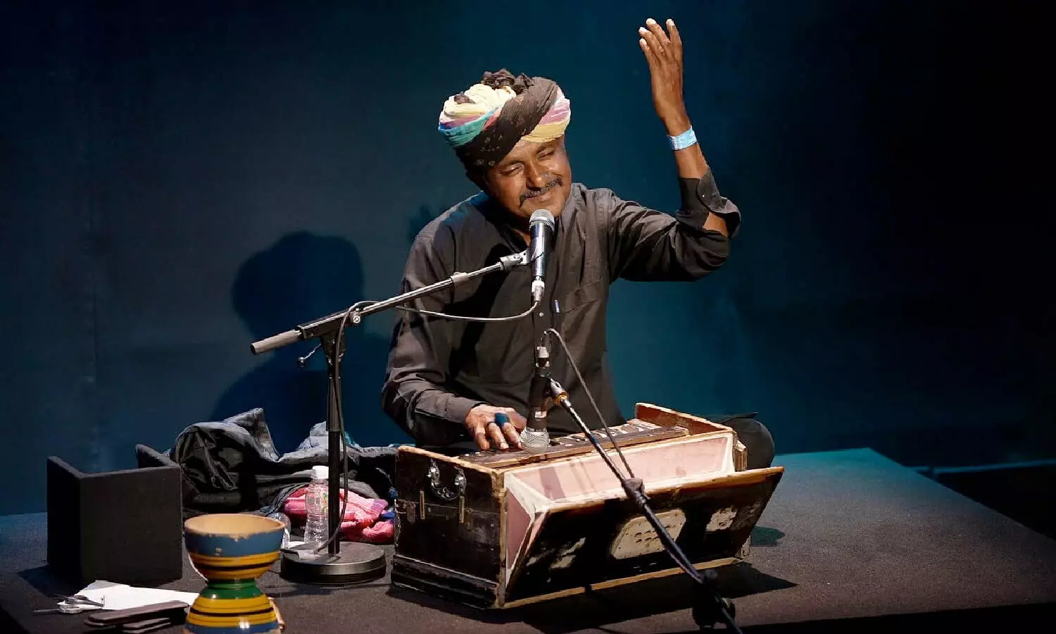 Singer Death: ప్రముఖ సింగర్ కన్నుమూత Singer Death: ప్రముఖ సింగర్ కన్నుమూత