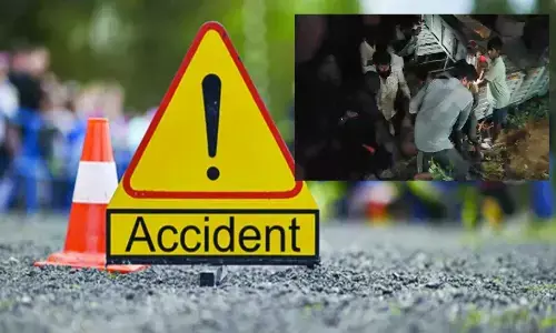 road accident, five members died, one family, adilabad district