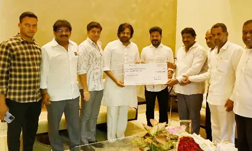 Revanth Reddy Pawan: తెలంగాణ సీఎం రేవంత్ రెడ్డిని కలిసిన పవన్ కళ్యాణ్