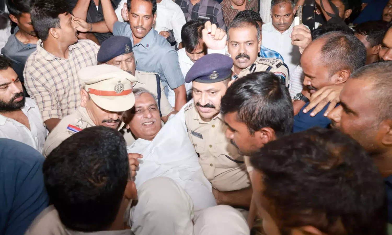 Harish Rao: హై డ్రామా తర్వాత హరీష్ రావు విడుదల