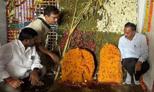 కట్ట పుట్టాలమ్మ ఆలయ శిల్పాలను కాపాడుకోవాలి---పురావస్తు పరిశోధకుడు డా. ఈమని శివనాగిరెడ్డి