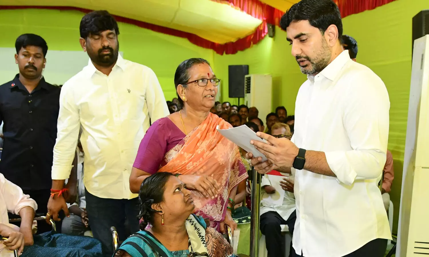 nara lokesh, minister, prajadarbar, undavalli,  lokesh held a “prajadarbar” on 35th day at his residence in  undavalli, TDP latest news updates, nara lokesh  “prajadarbar” in Ap toady telugu news, Ap politics latest news telugu