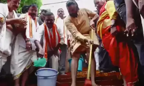 pawan kalyan, deputy chief minister, indrakiladri, vijayawada, AP deputy cm pawan kalyan went to indrakiladri in vijayawada,  pawan kalyan cleaned  steps of the duga temple in vijayawada, Ap top stories today telugu