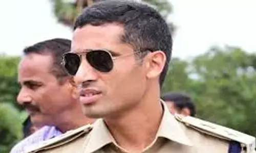 vishalgunni, ips officer,  relief,  high court, ips officer vishalgunni got relief in the mumbai actress harassment case,  mumbai actress harassment case latest news telugu