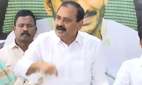 bhumana karunakar reddy, ycp leader,  police case, tirupati